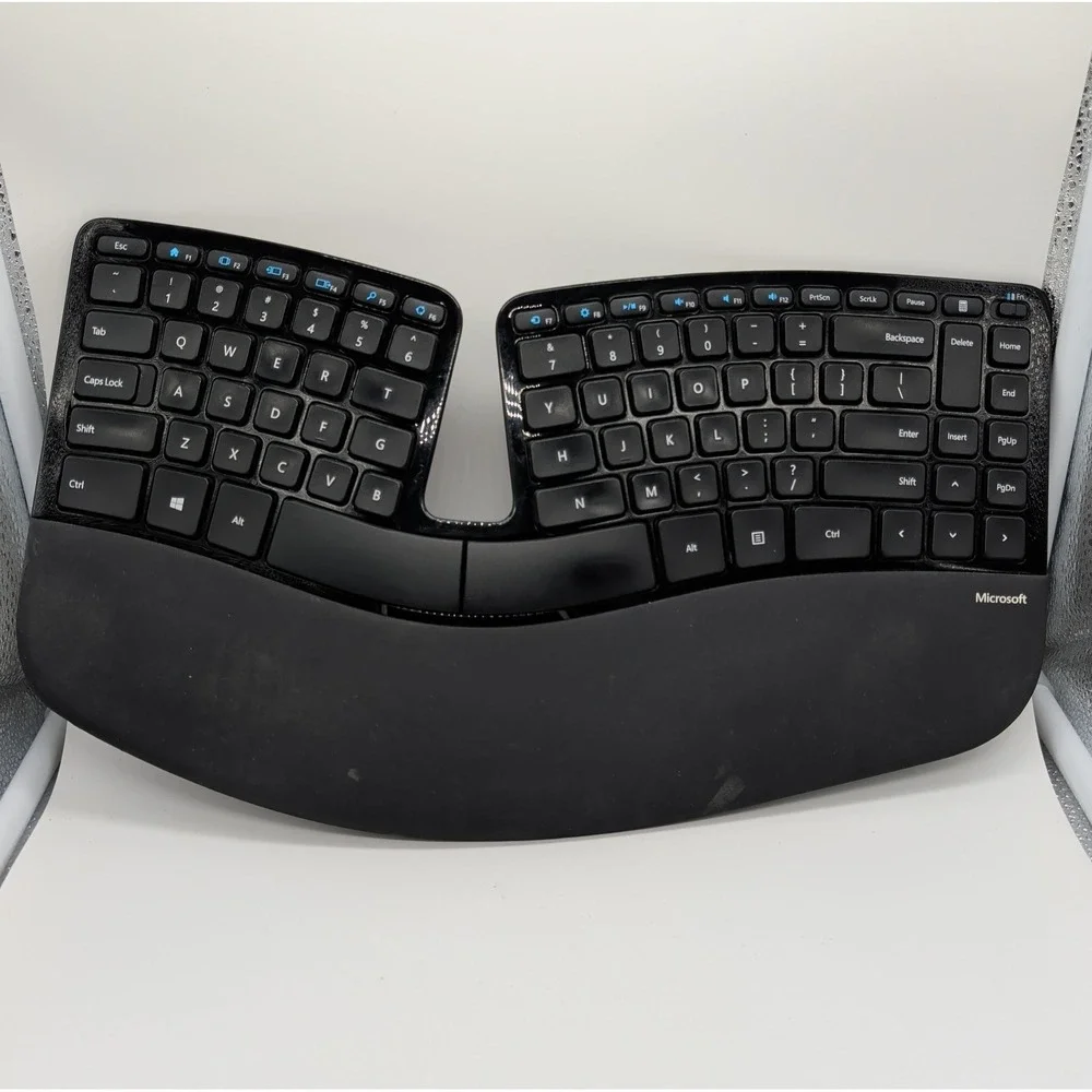 Microsoft Sculpt Ergonomic Wireless Desktop Keyboard Model 1599 - NO Dongle GUC
